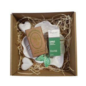 Rezdülés ajándékcsomag ciprus illóolajjal, szappannal és kézműves levél tálkával – Én Box Shop uniszex relaxáló box