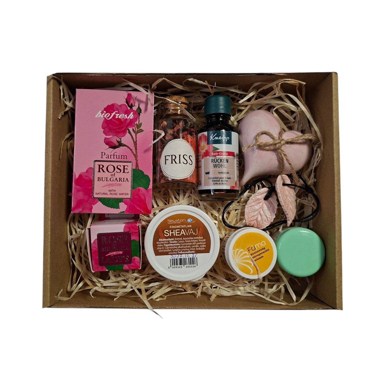 Utazó Kényeztetés Ajándékbox – utazóbarát mini bőrápolók, Kneipp fürdőolaj, kerámia dekor